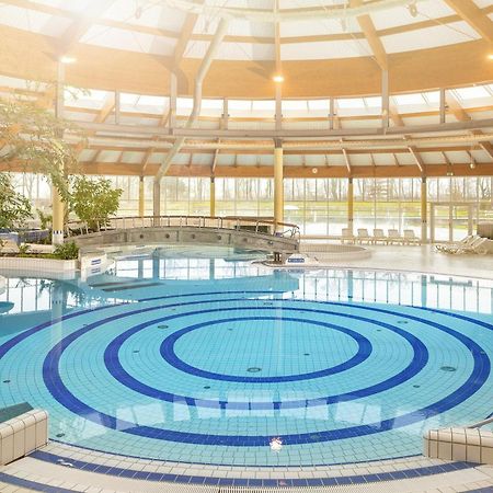 Wassernahes Ferienhaus Mit Meerblick Und Schwimmbadnutzung In Sellin - Ferienhaus Rohrweihe Gager Bagian luar foto