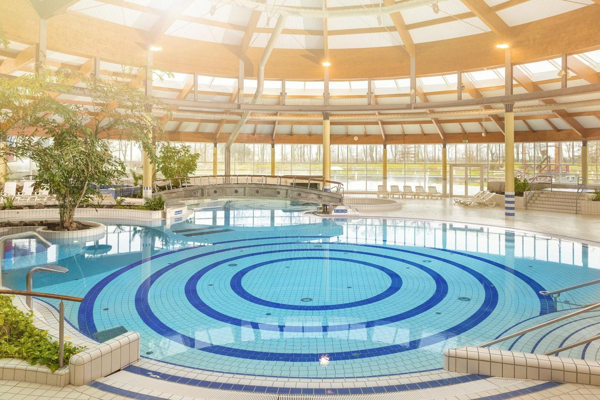 Wassernahes Ferienhaus Mit Meerblick Und Schwimmbadnutzung In Sellin - Ferienhaus Rohrweihe Gager Bagian luar foto